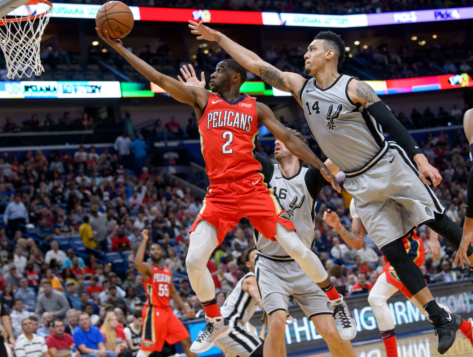 no.pelicansspurs.041218.020
